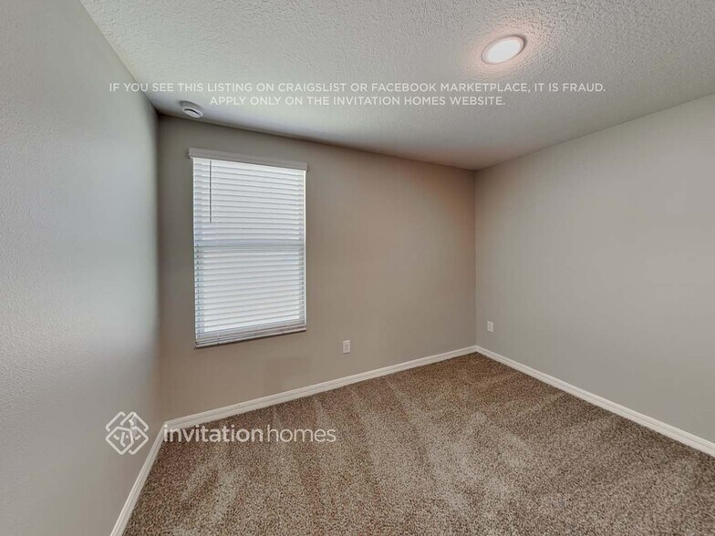 Building Photo - 2204 Jungle Dr