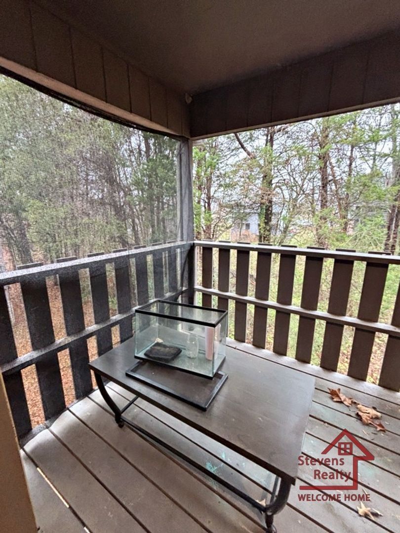 Building Photo - 111 Bybee Dr