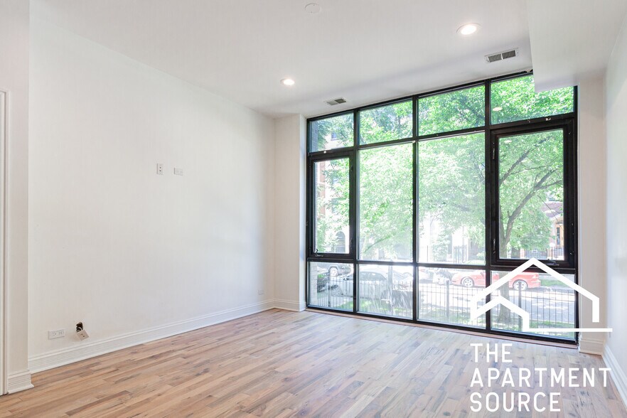 Building Photo - 5733 N Winthrop Ave