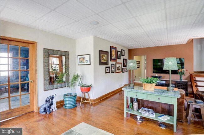 Building Photo - 105 Franklin Rd