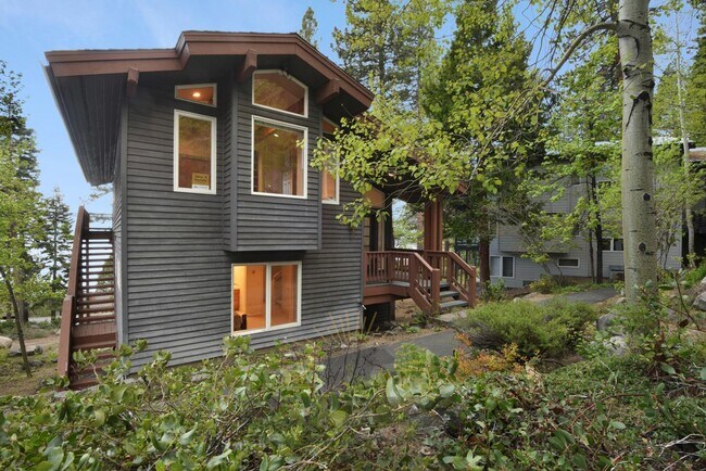 Building Photo - 101 Red Cedar Dr