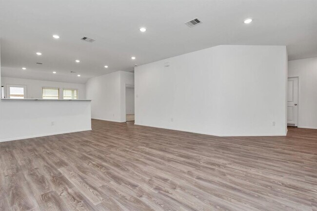 Building Photo - 2916 Cordova Hl Dr