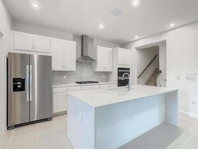 Building Photo - 2402 Celebration Blvd