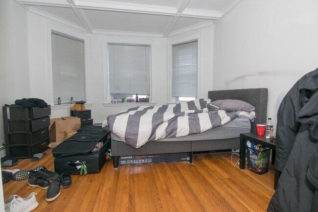 Building Photo - BROWNSTONE APARTMENT BY BOSTON UNIVERSITY