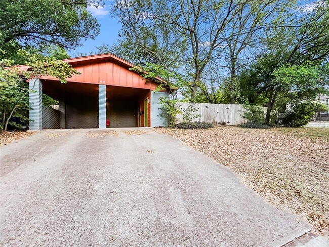 Primary Photo - 2309 Alta Vista Ave