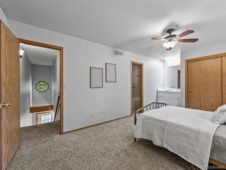 Building Photo - 1018 9th St