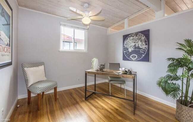 Building Photo - 3 br, 2 bath House - 1629 Sunset Drive