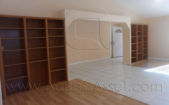 Building Photo - Great Single Story 3 Bed/2 Bath Home In Cathedral City!