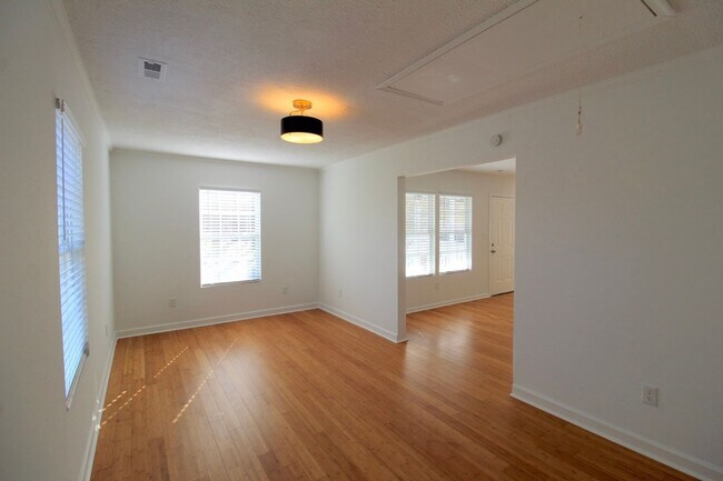 Building Photo - Discover modern living in this recently re...