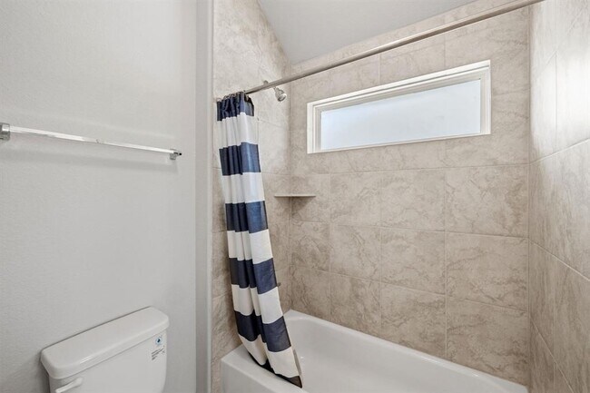 Building Photo - 129 Stone Cyn Dr