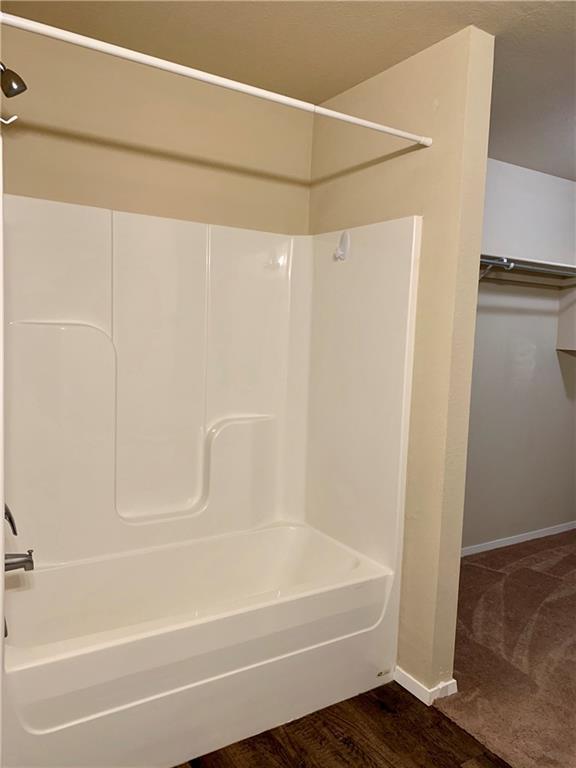 Building Photo - 7851 Bridgegate Ave