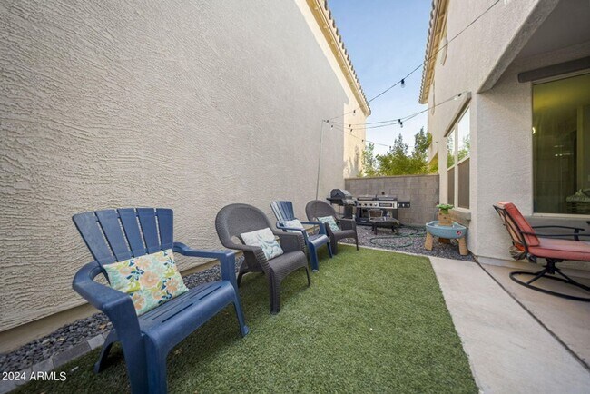 Building Photo - STUNNING 5 BEDROOM WITH LOFT & BONUS ROOM 3.5 BATH IN EASTMARK MESA COMMUNITY 2,655 SQ FT