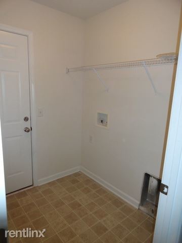 Building Photo - 4 br, 2 bath House - 178 Arbor Village Dr