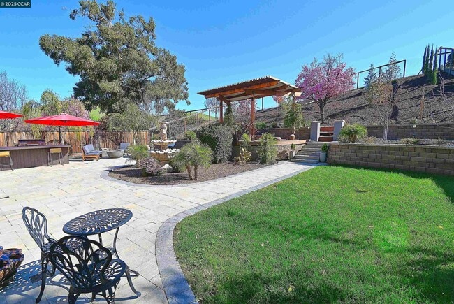 Building Photo - 829 Deer Spring Cir