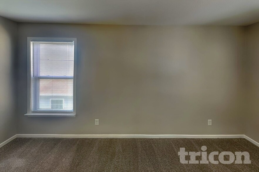 Building Photo - 11315 Cuyahoga Dr