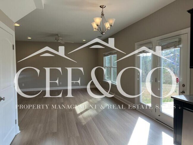 Building Photo - Spacious 3 bedroom 2.5 bedroom available in Moore!