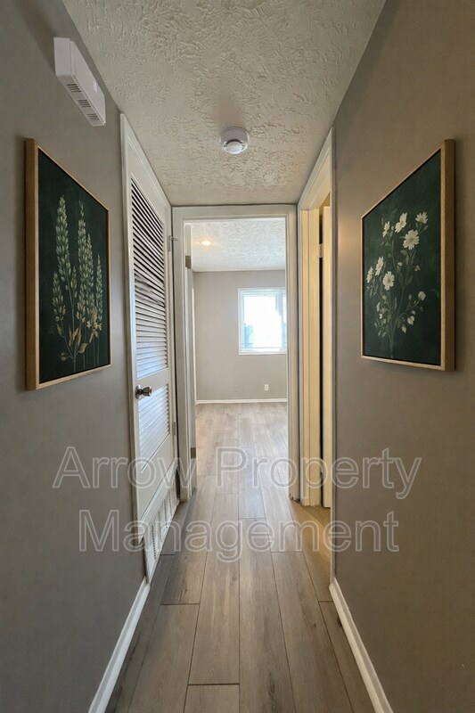 Building Photo - 2110 J St