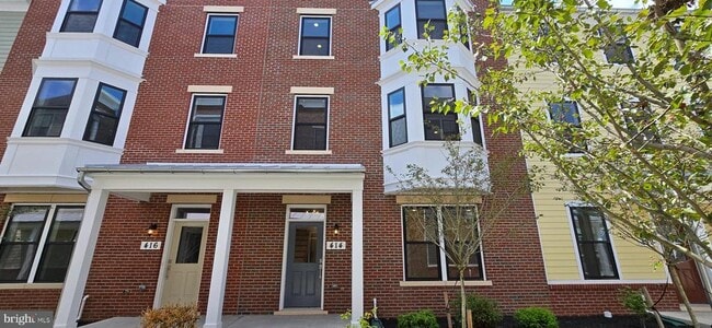 Building Photo - 414 Chapel Alley