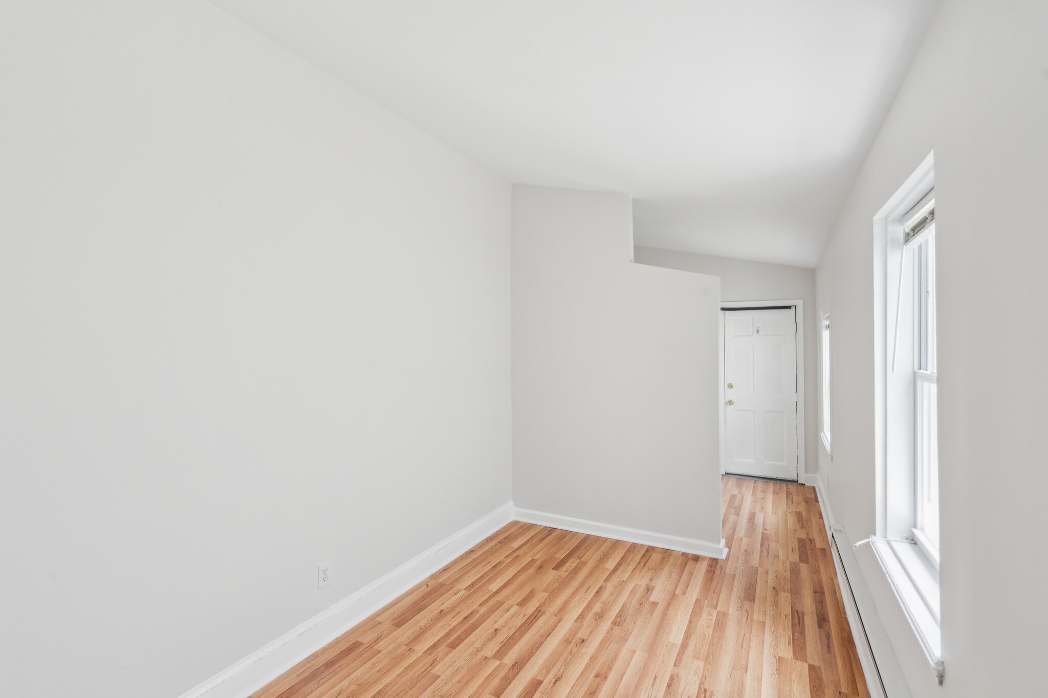 Building Photo - 822 W Lombard St