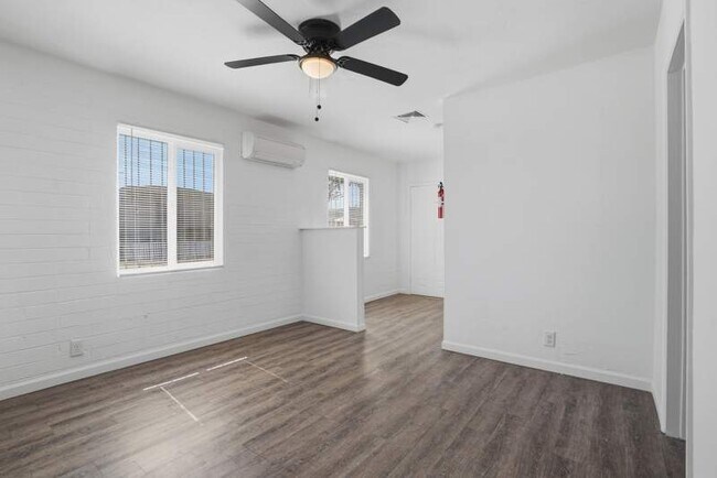 Building Photo - 7240 S 7th St