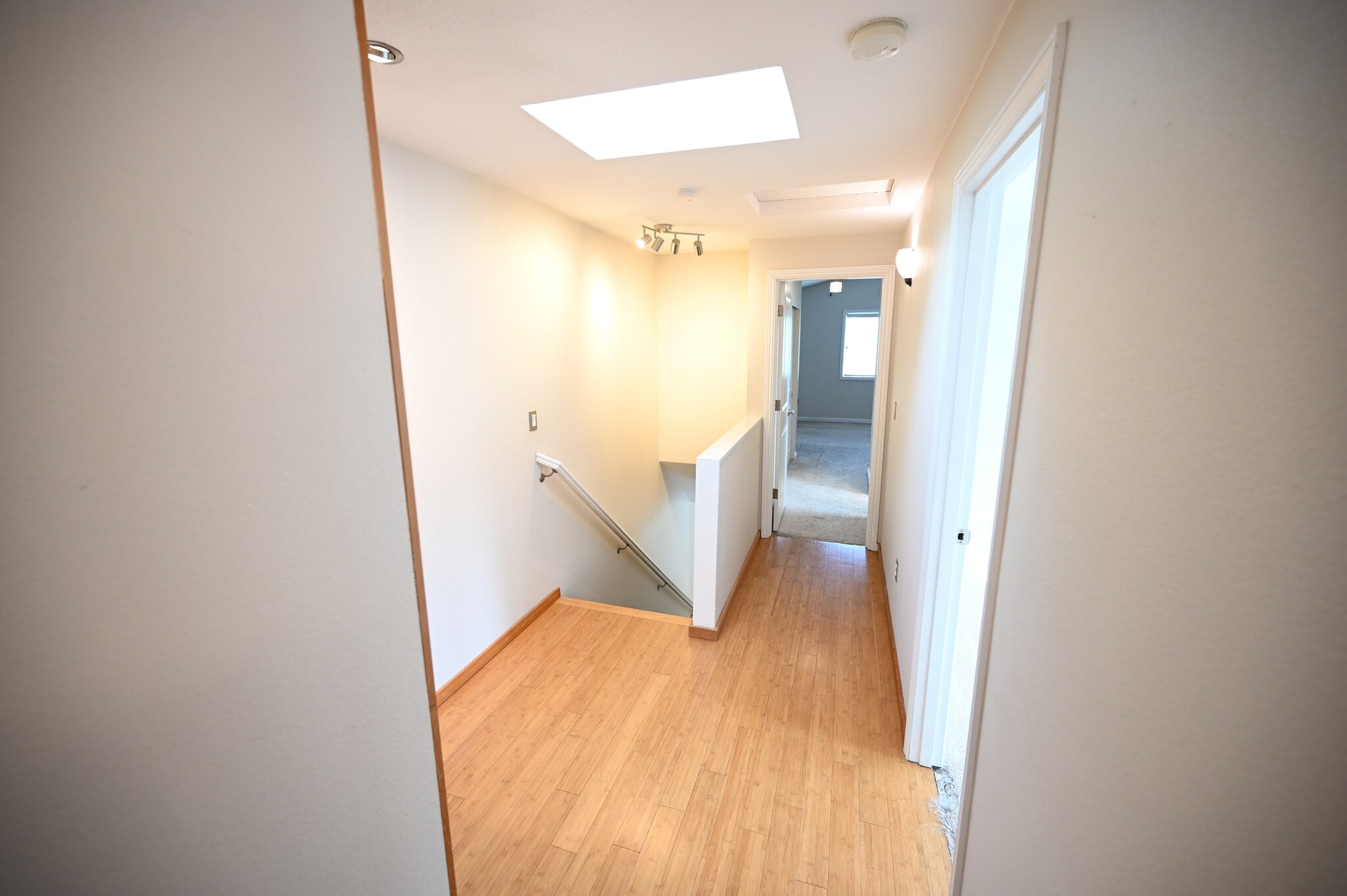 Building Photo - 9216 N Charleston Ave