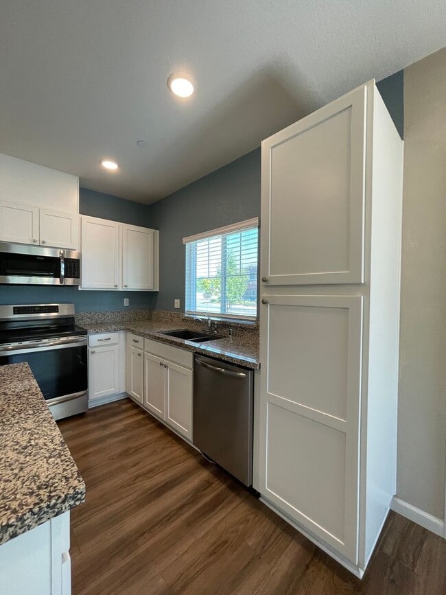Building Photo - Westlake Village Greens - 3bd/2ba Natomas ...