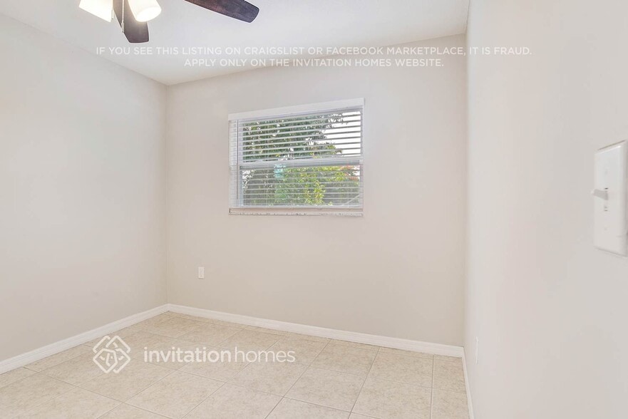 Building Photo - 6146 Balboa Dr