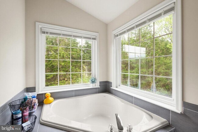 Building Photo - 12922 Starters Ln