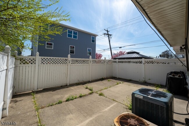 Building Photo - 236 LT Glenn Zamorski Dr