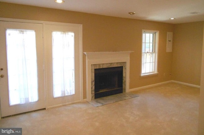 Building Photo - 12020 Lisa Marie Ct