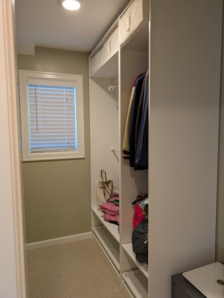Master bedroom walk-in closet - 16715 SE Evergreen Ln