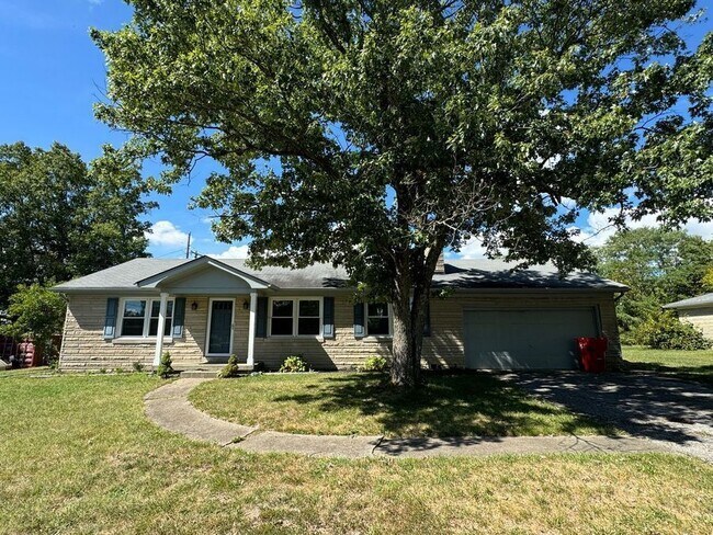 Building Photo - 101 Rainbow Dr