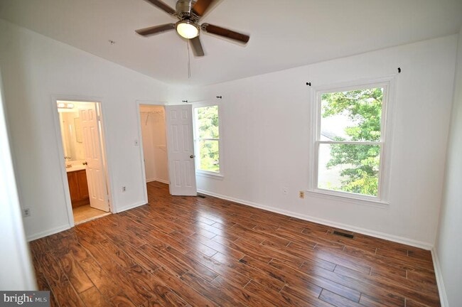 Building Photo - 3721 Edmond Way
