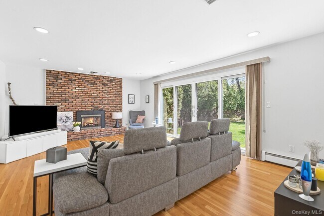 Building Photo - 26 Devonshire Dr