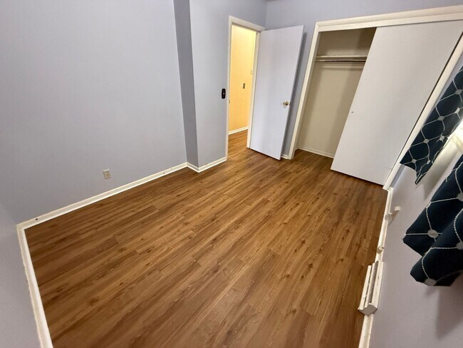 Building Photo - 4 Bedroom 2 Bathroom Home on Large Corner Lot with 2 Car Attached Garage In Great Neighborhood In...