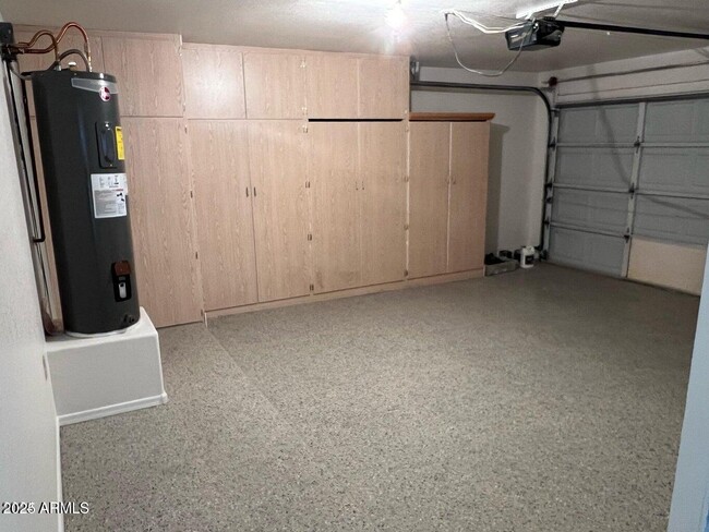 Building Photo - 7160 W La Senda Dr