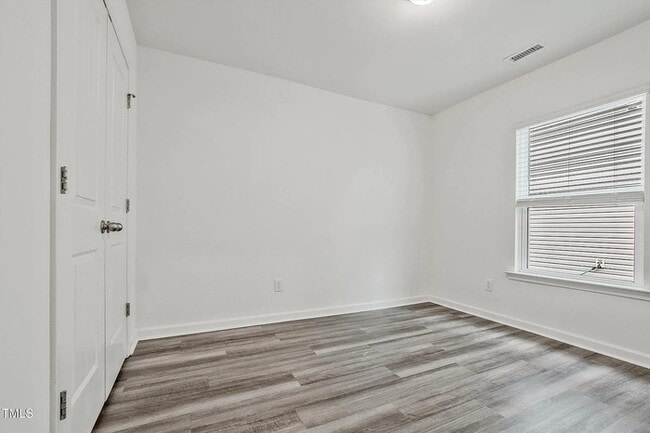 Building Photo - Earn Wealth While Leasing - Like a Homeowner - Lease to Own