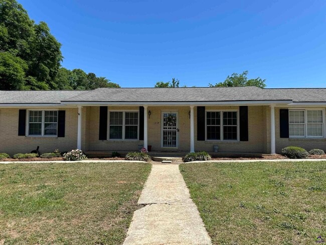 Building Photo - 1218 Creekwood Dr