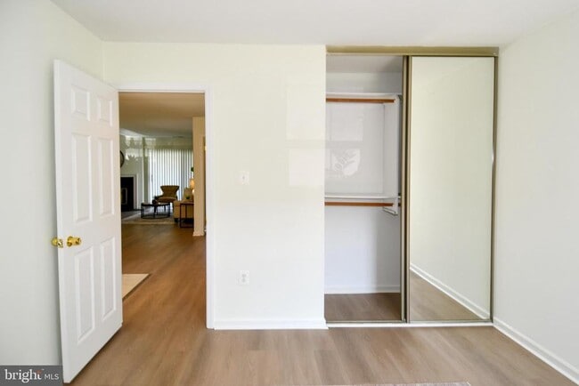 Building Photo - 2797 Yarling Ct