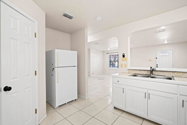 Building Photo - 100 Ramon Cardenas Dr