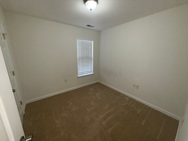 Building Photo - 2145 Pavilion Ct