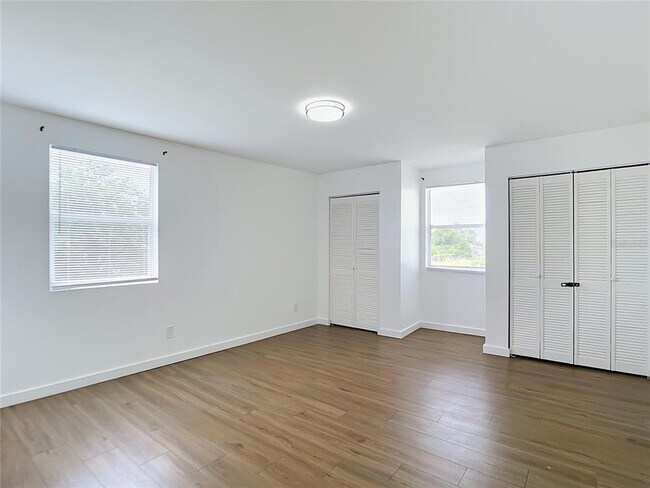 Building Photo - 3303 6th St SW