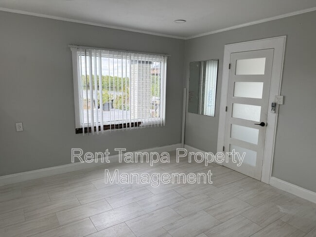 Building Photo - Neptune Drive - 1154 A