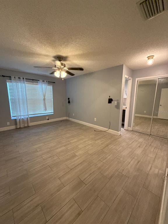 Building Photo - 1215 Tuxford Dr