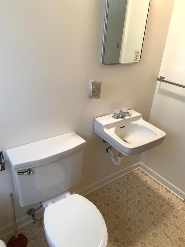 Building Photo - 118 Gem St