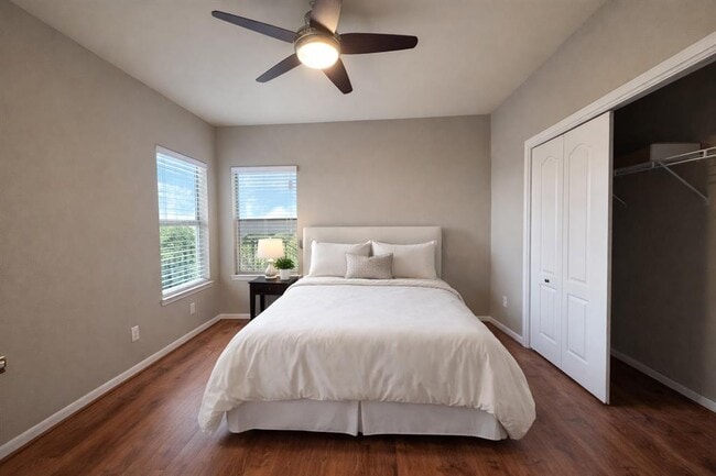 Building Photo - 6000 Shepherd Mountain Cove