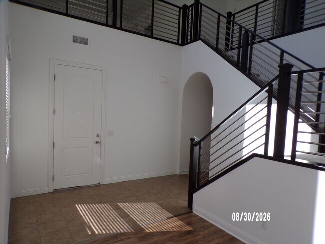 Building Photo - 1051 Whitworth Ave