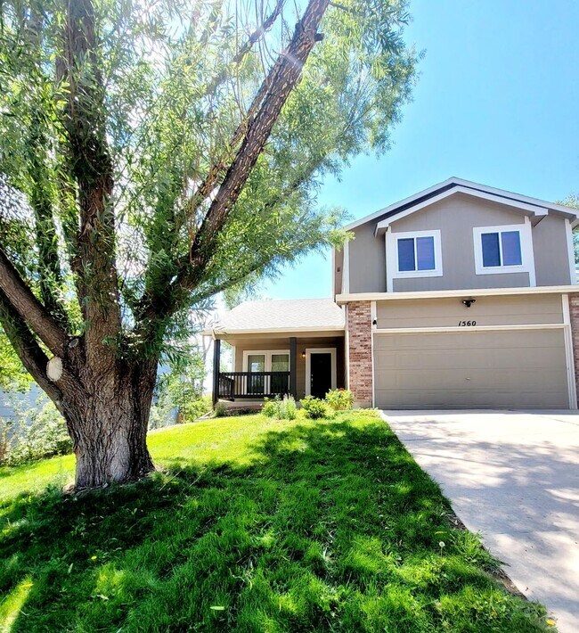 Primary Photo - Well maintained 4 bedroom home on west side!