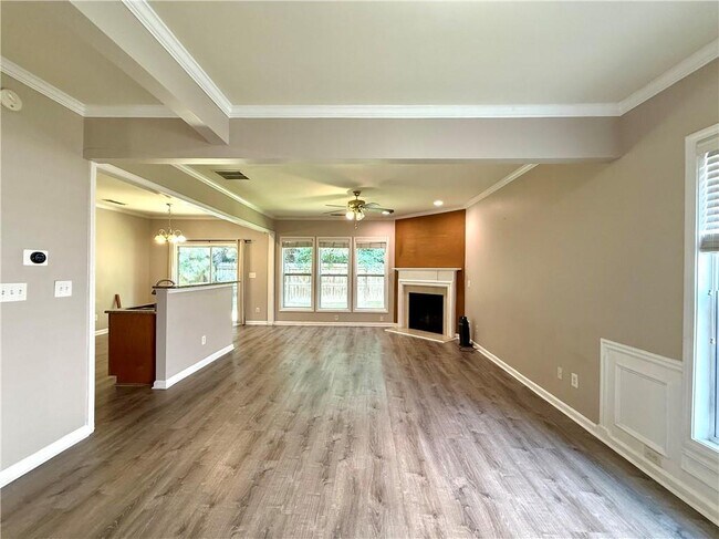 Building Photo - 2852 Briaroak Dr
