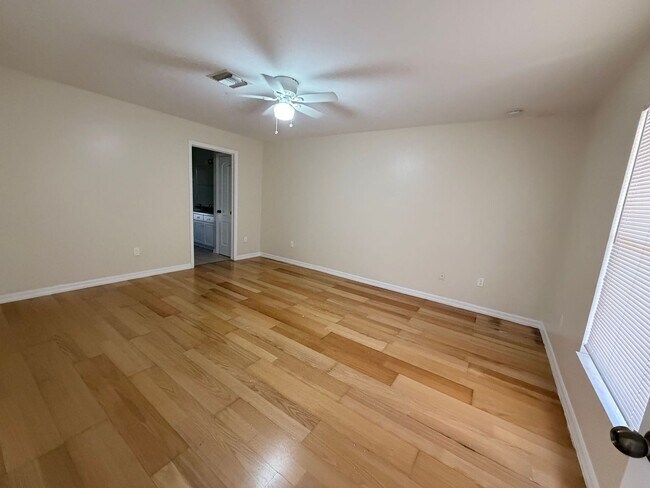 Building Photo - 3925 22nd St W